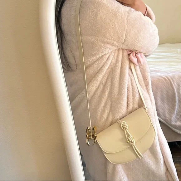 Crossbody Purse - Picture 7 of 7